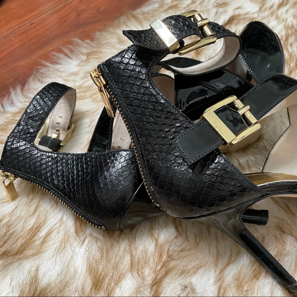 Michael Kors Tamara patent leather peep toe - Picture 7 of 13